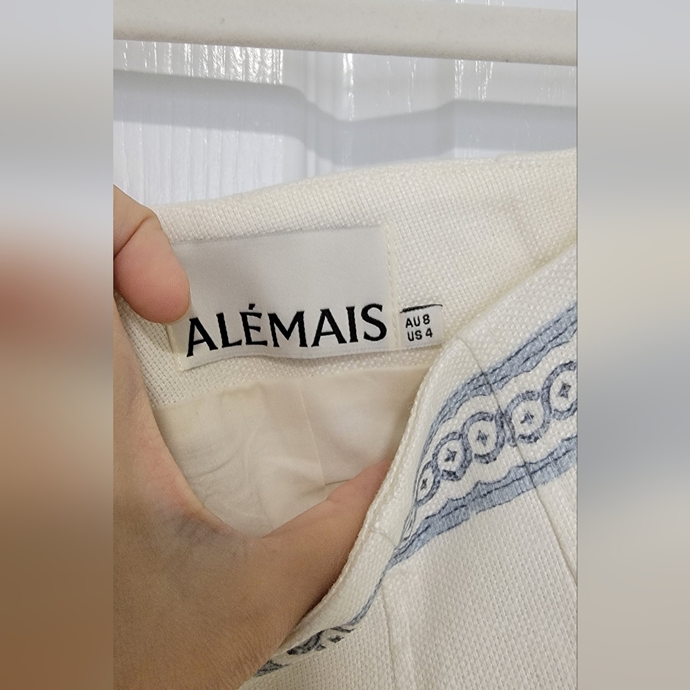 Alemais Cream High-Waist Printed Bermuda Shorts with Blue Toile Motif - Picture 6 of 7